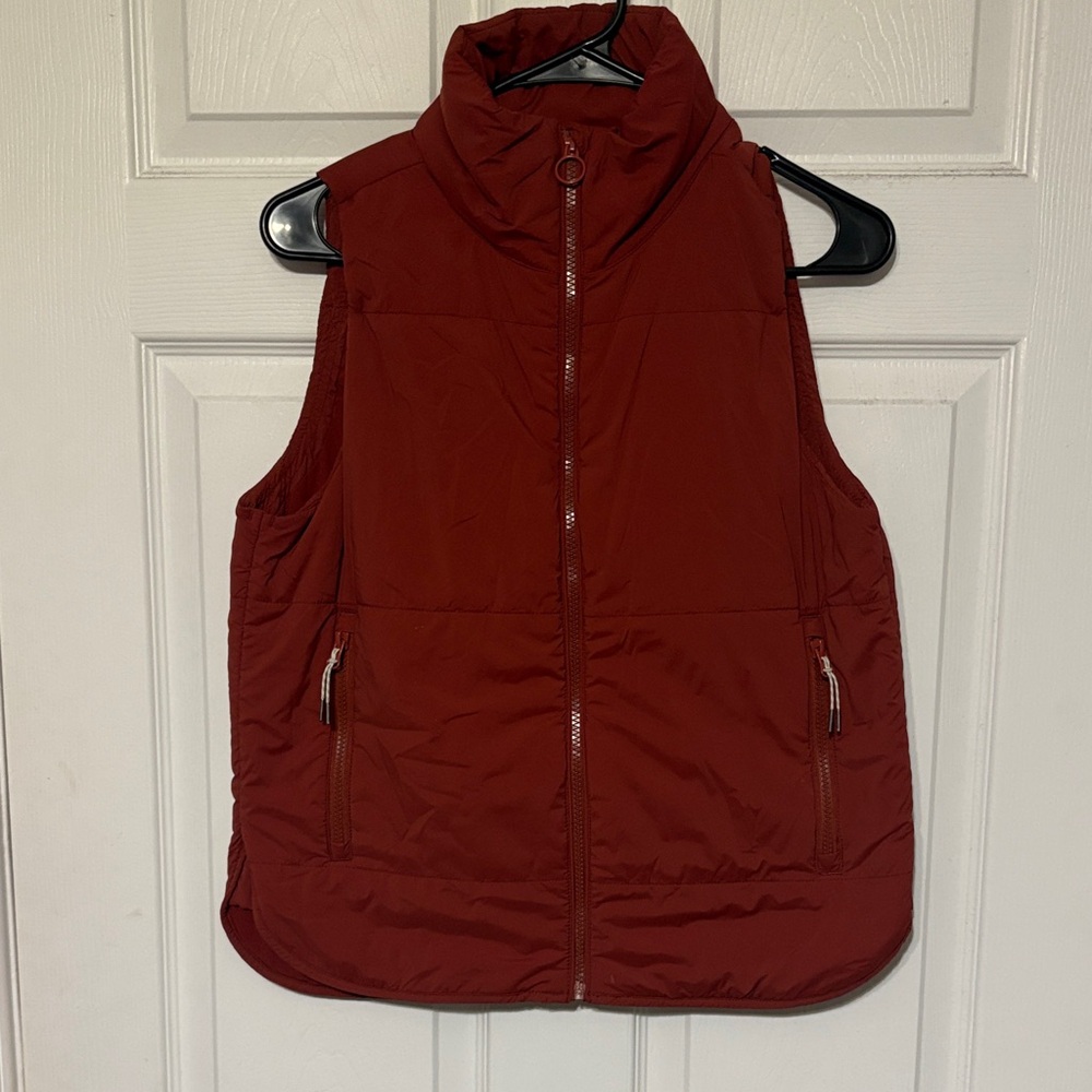 Vuori Women's Deep Sienna Vest